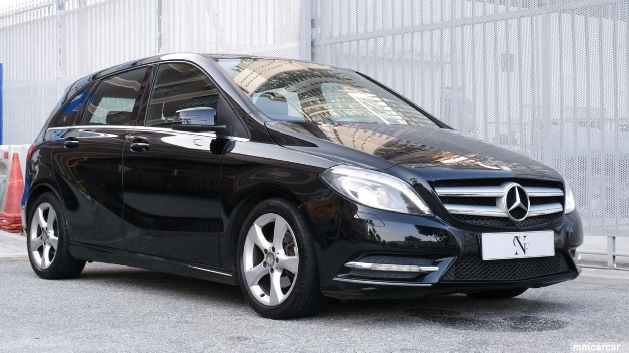 2015 B200